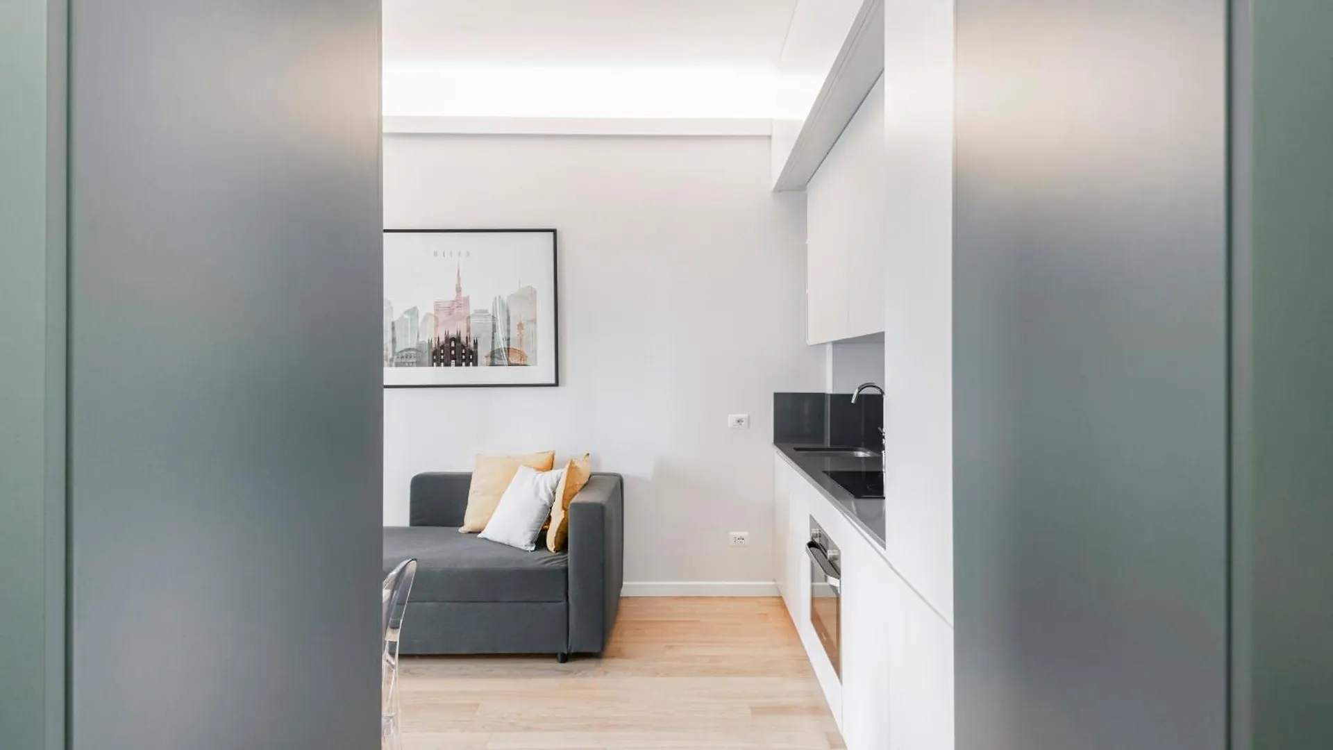 Apartment Easylife - Modern Studio In The Heart Of Navigli Milan